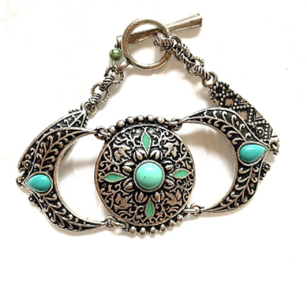 Lucky Brand Turquoise Silver Bracelet Southwestern Boho Toggle Closure.